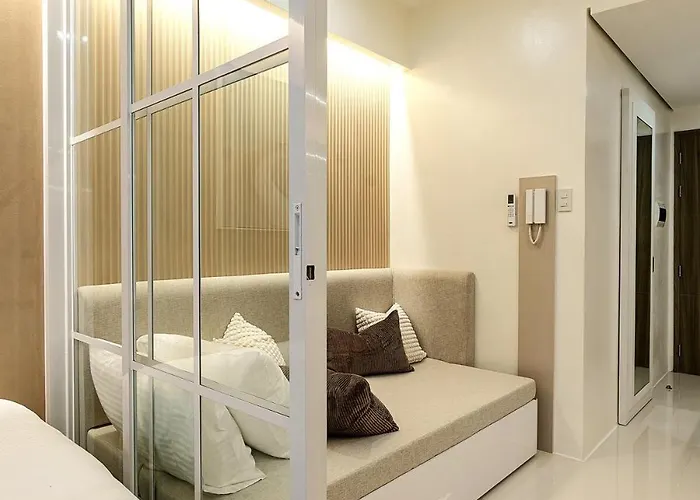 Comfort Free Parking Fame Mall Access Apartment *